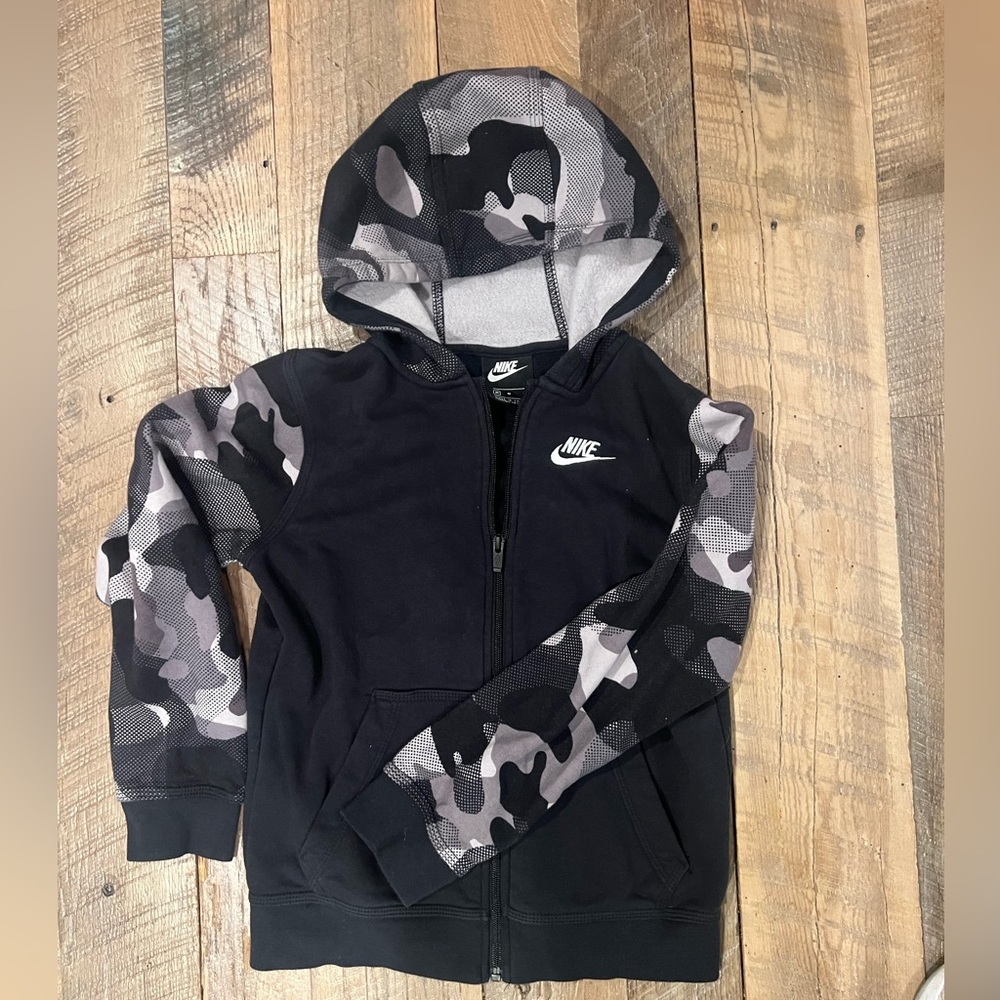 Full zip hoodie Nike Boys medium